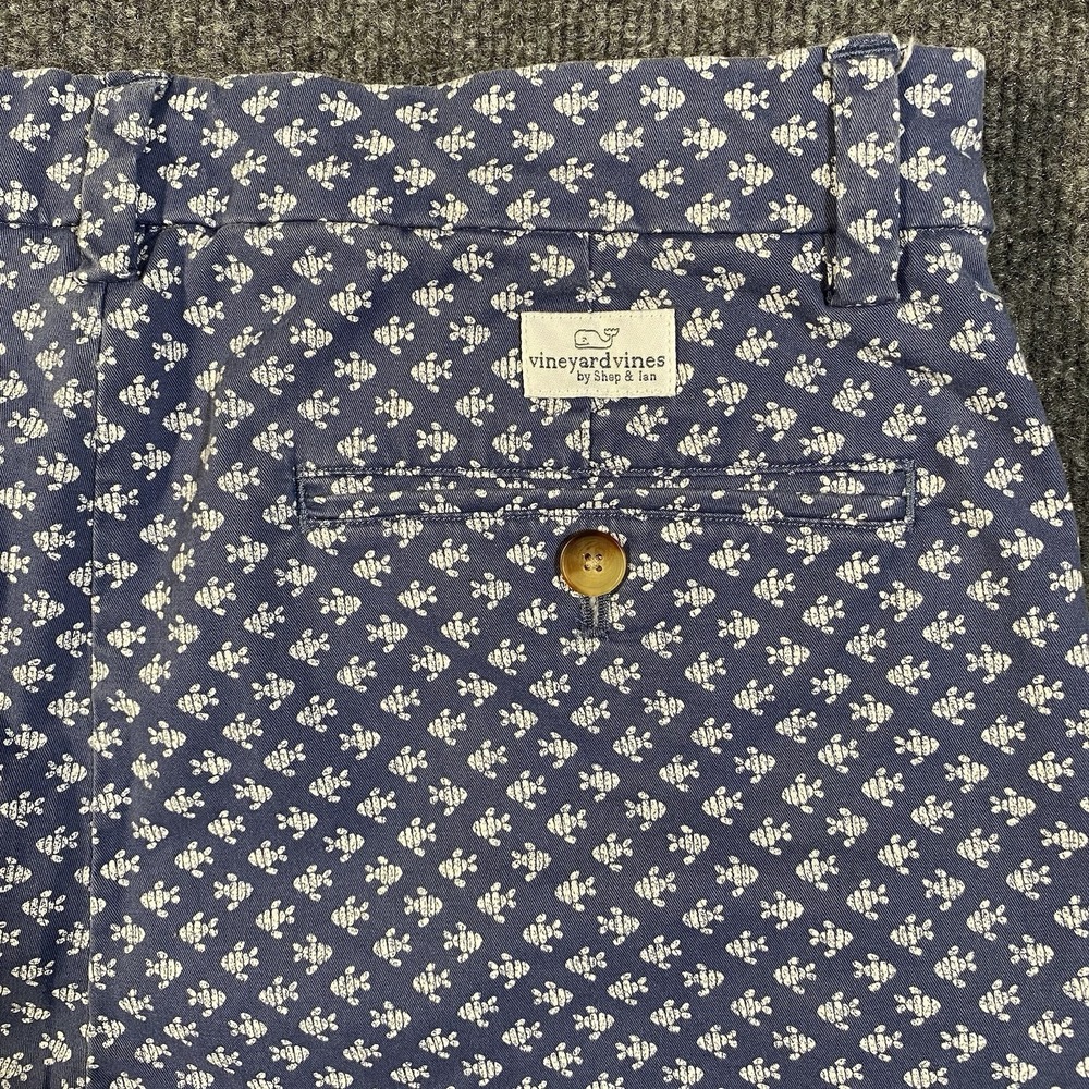 Vineyard Vines Breaker Shorts Mens Size 30 Fish All Over Print Chino Golf Casual